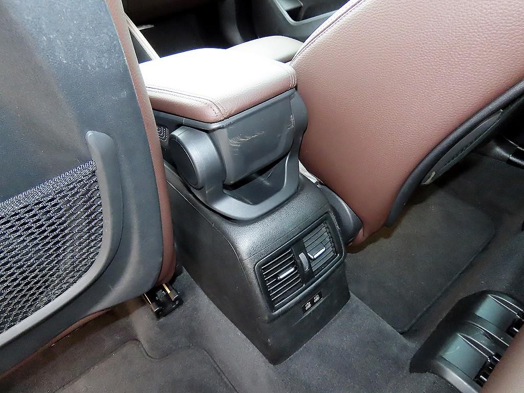 BMW X1 X1 (F48) xDrive 20i M 스포츠 이미지 14