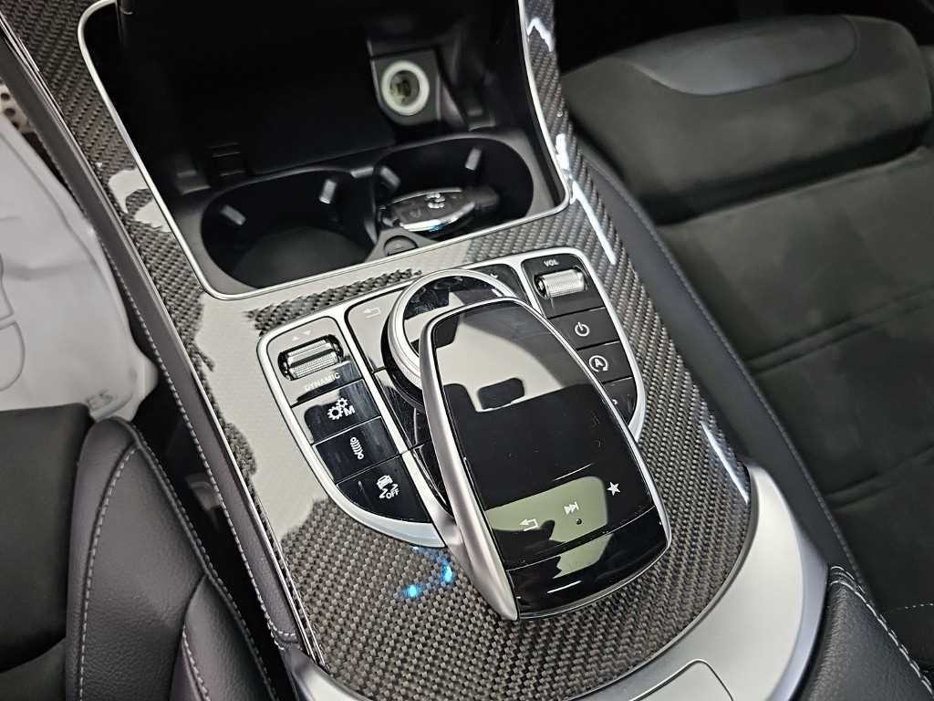 벤츠 GLC 클래스 GLC클래스 X253 AMG GLC 63 4MATIC+ 이미지 17