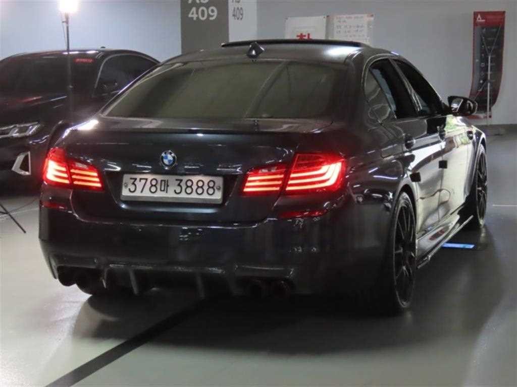 BMW 5시리즈 M5 (F90, F10) M5 세단 이미지 3