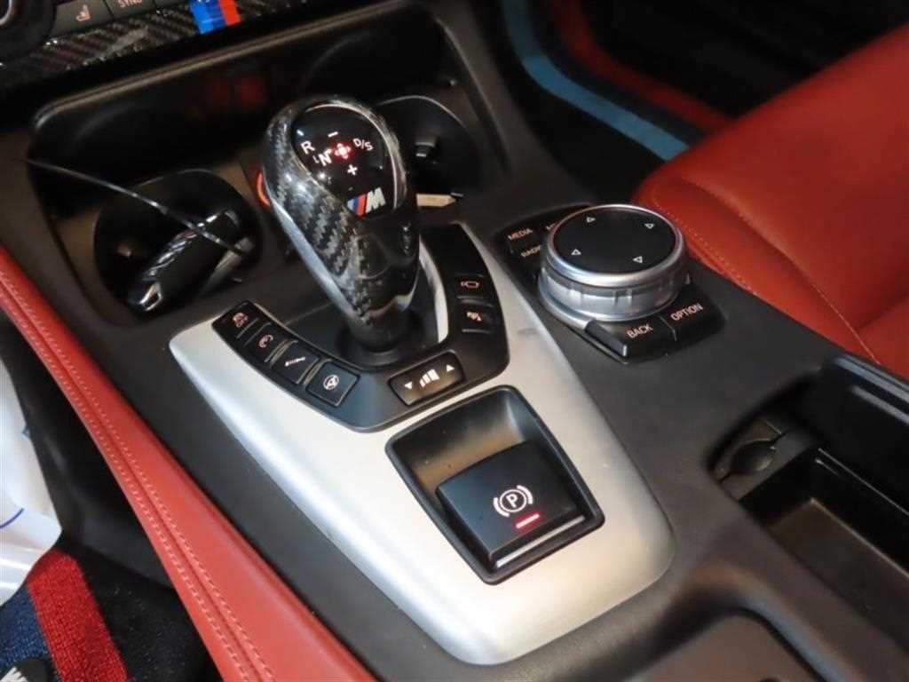 BMW 5시리즈 M5 (F90, F10) M5 세단 이미지 6
