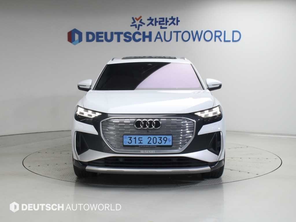 아우디 Q4 Q4 e-트론 40 프리미엄 이미지 3
