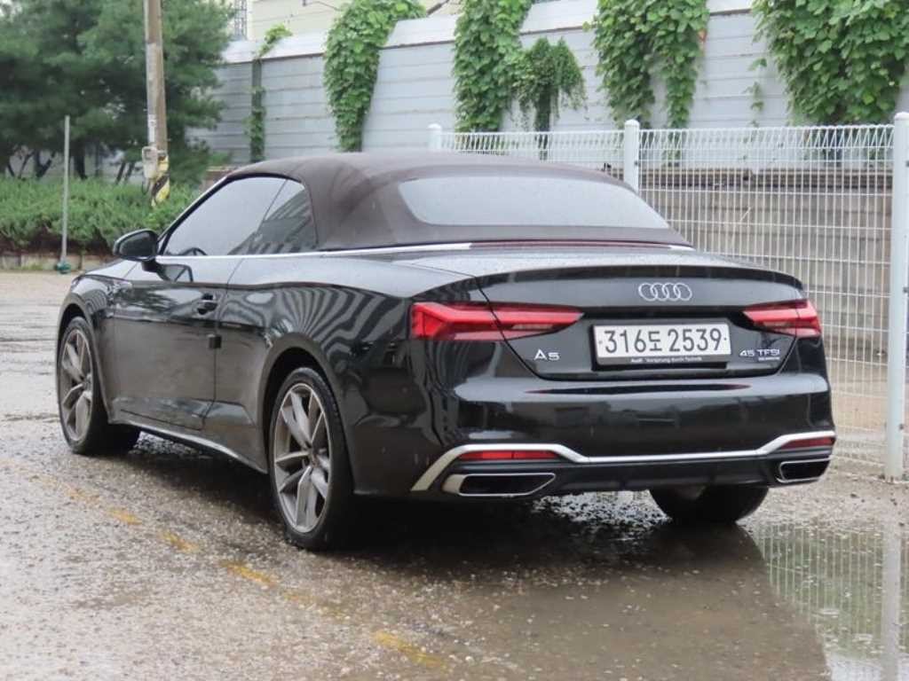 아우디 A5 A5 (F5) 45 TFSI 콰트로 프리미엄 카브리올레 이미지 3