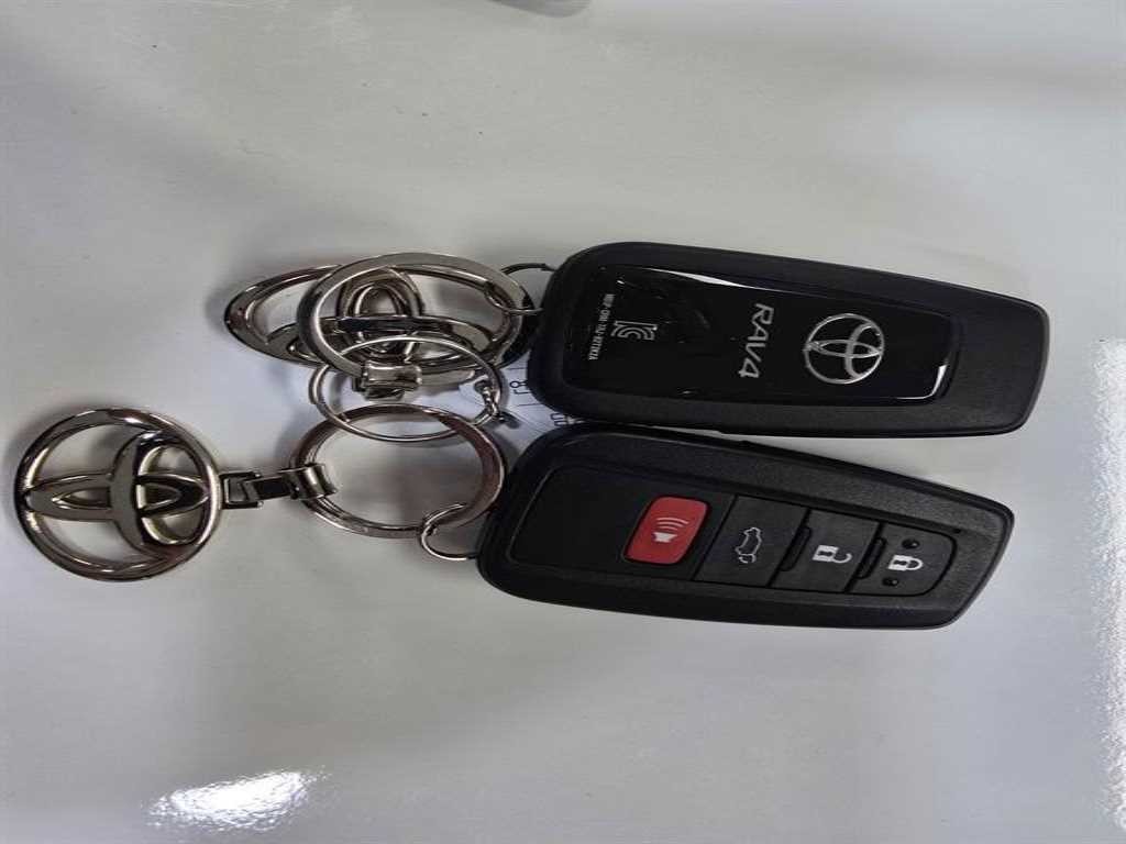 토요타 라브4 RAV4(5세대) 2.5 4WD 하이브리드 LTD 이미지 15