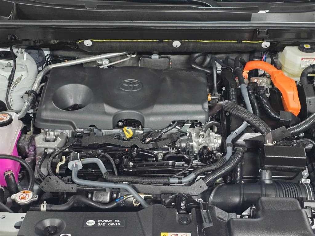 토요타 라브4 RAV4(5세대) 2.5 4WD 하이브리드 LTD 이미지 16