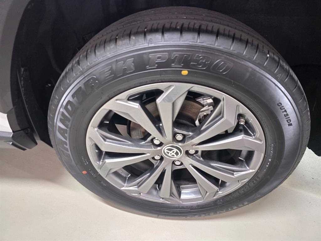 토요타 라브4 RAV4(5세대) 2.5 4WD 하이브리드 LTD 이미지 18