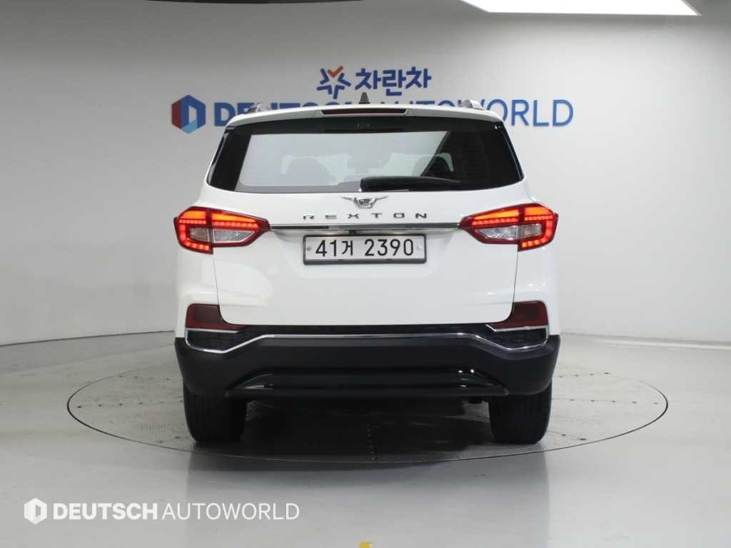 KG모빌리티(쌍용) 렉스턴 G4렉스턴 디젤 2.2 4WD 헤리티지 이미지 4