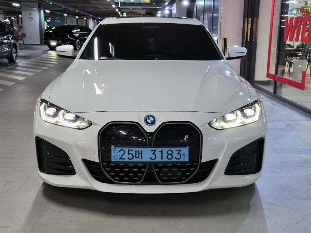 BMW i4 eDrive 40 M 스포츠 프로 이미지 2