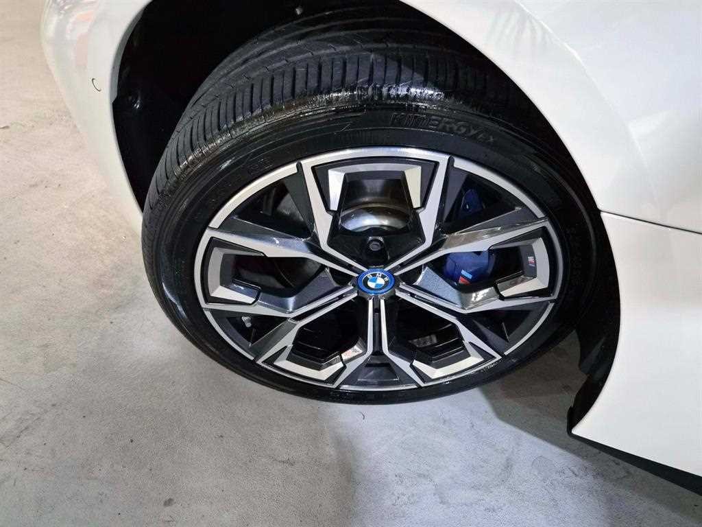 BMW i4 eDrive 40 M 스포츠 프로 이미지 20