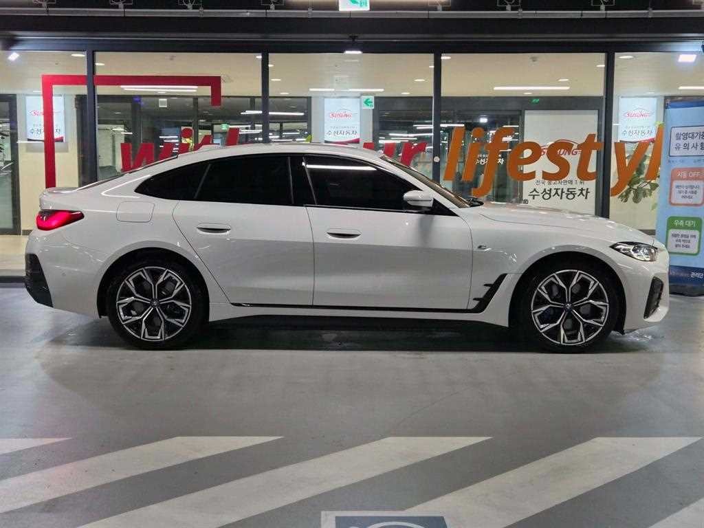 BMW i4 eDrive 40 M 스포츠 프로 이미지 3
