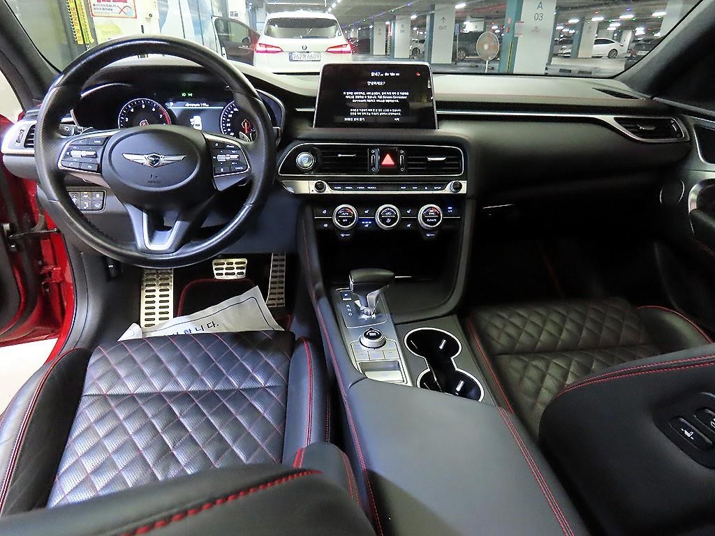 제네시스 G70 2.0T AWD 스포츠 패키지 이미지 10