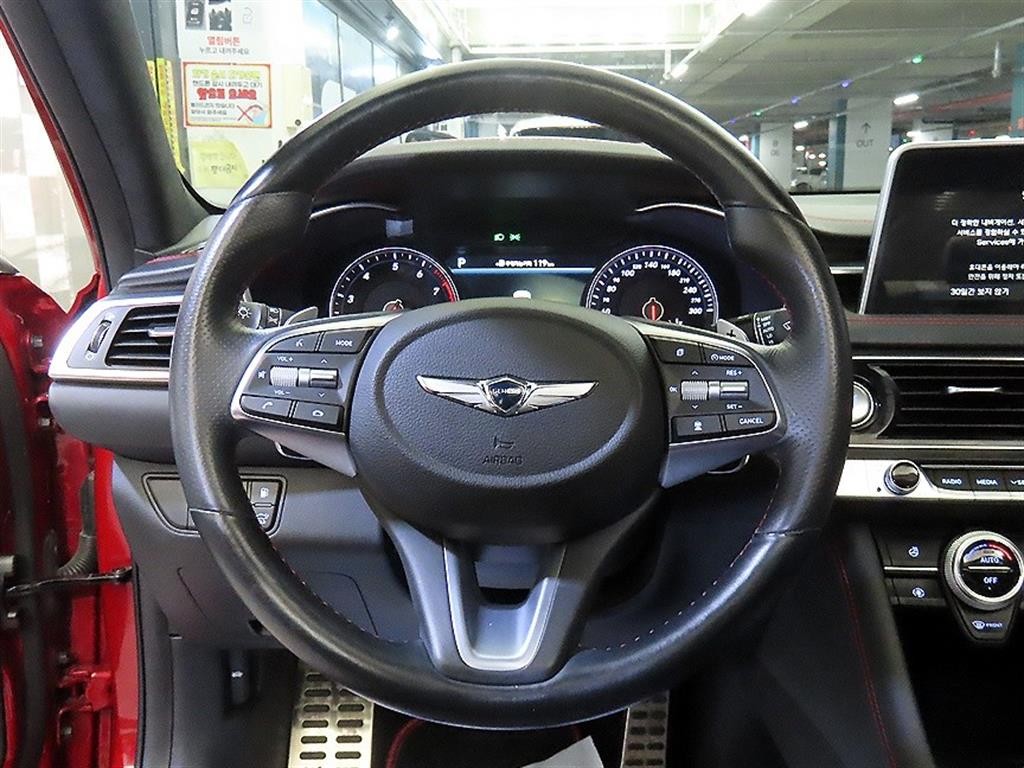 제네시스 G70 2.0T AWD 스포츠 패키지 이미지 8