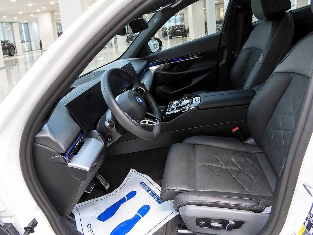 BMW 5시리즈 5시리즈 (G60) 530e M 스포츠 이미지 5