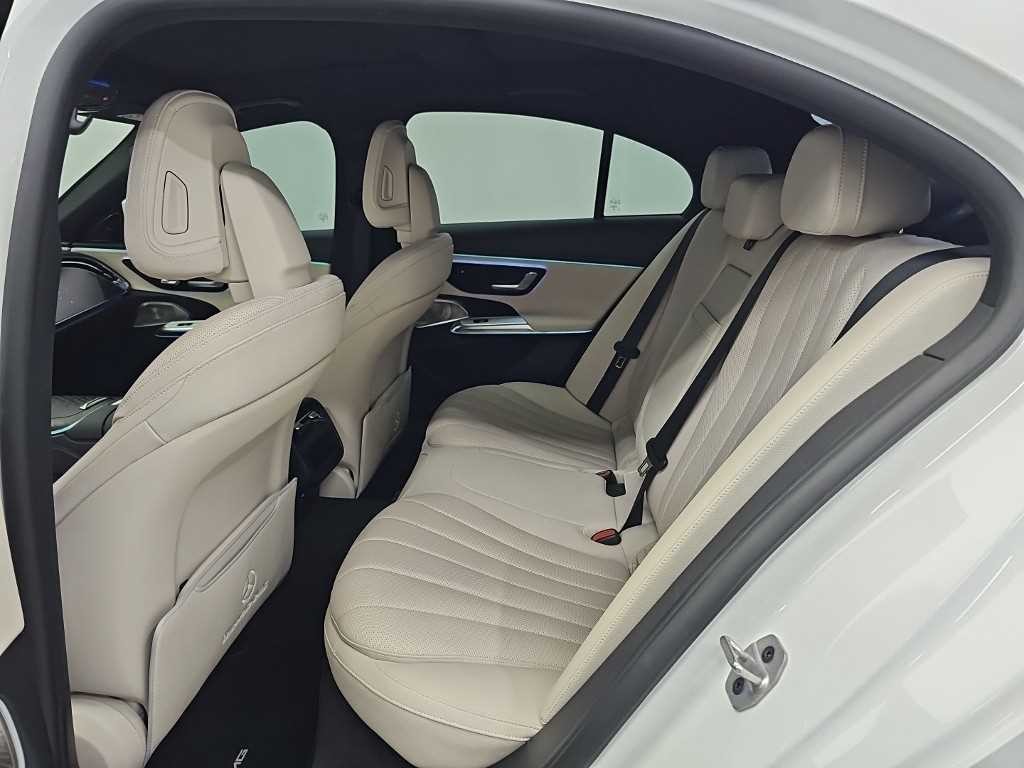 벤츠 E 클래스 E-클래스 W214 E300 4MATIC AMG Line 이미지 12