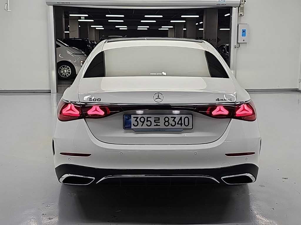 벤츠 E 클래스 E-클래스 W214 E300 4MATIC AMG Line 이미지 3