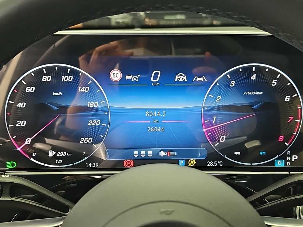 벤츠 E 클래스 E-클래스 W214 E300 4MATIC AMG Line 이미지 6