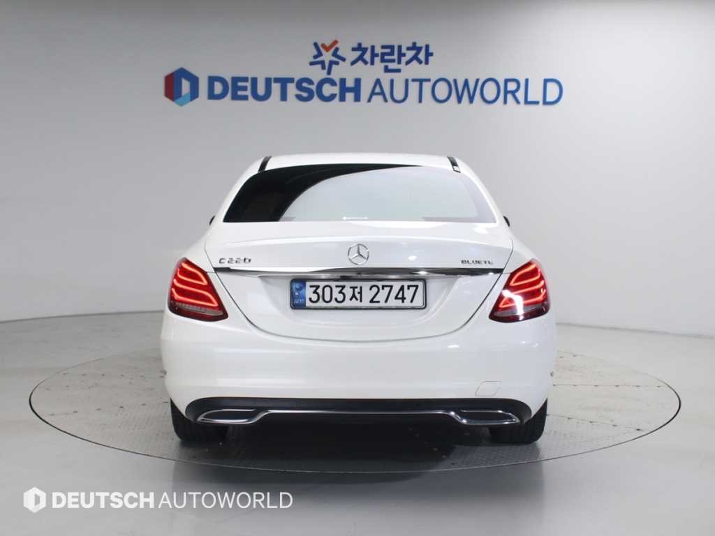 벤츠 C 클래스 C클래스 W205 C220 블루텍 아방가르드 이미지 4