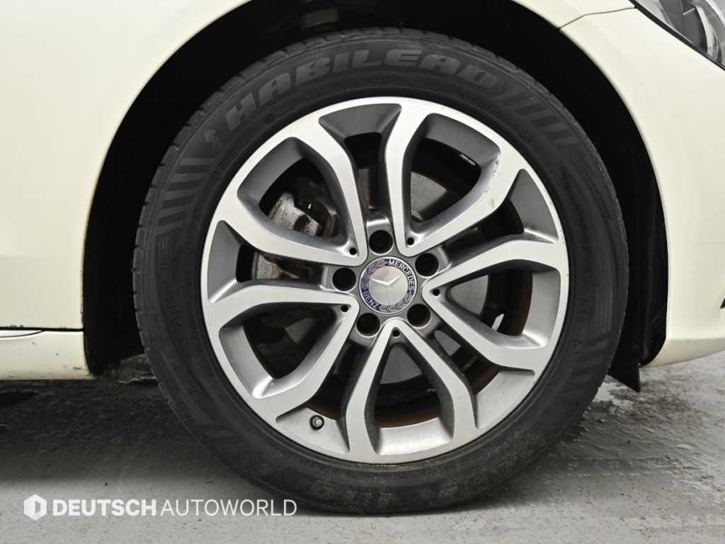 벤츠 C 클래스 C클래스 W205 C220 블루텍 아방가르드 이미지 5