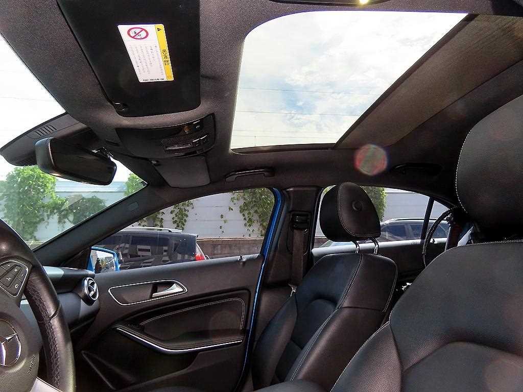 벤츠 A 클래스 A클래스 W176 A200 이미지 15