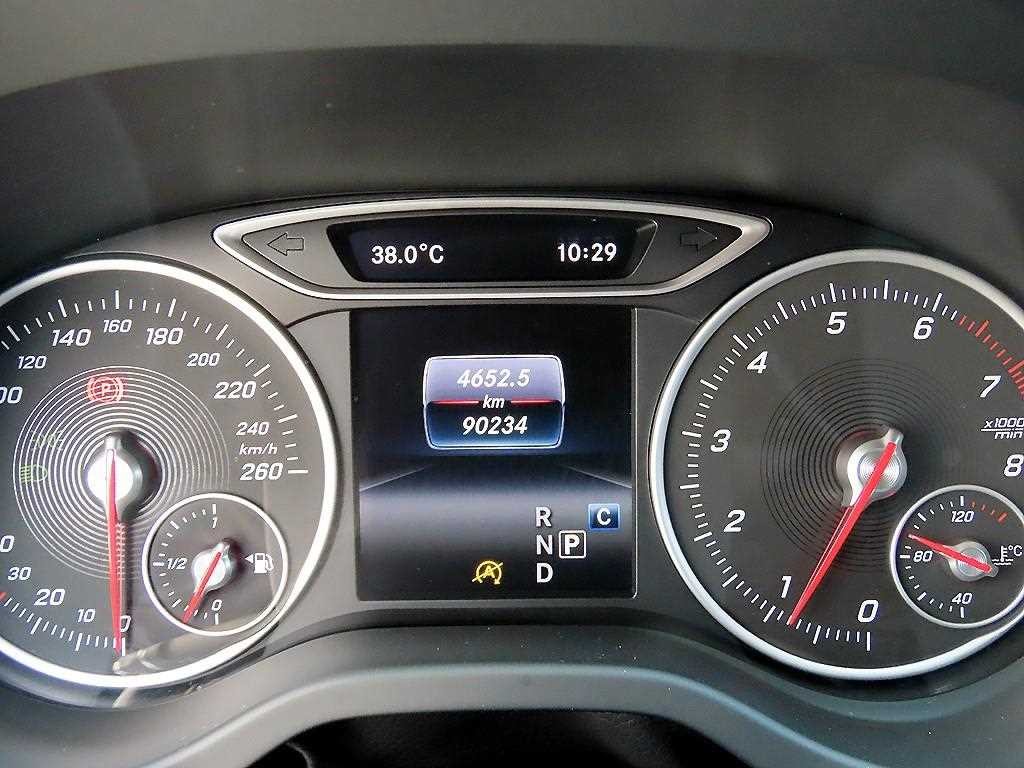 벤츠 A 클래스 A클래스 W176 A200 이미지 9