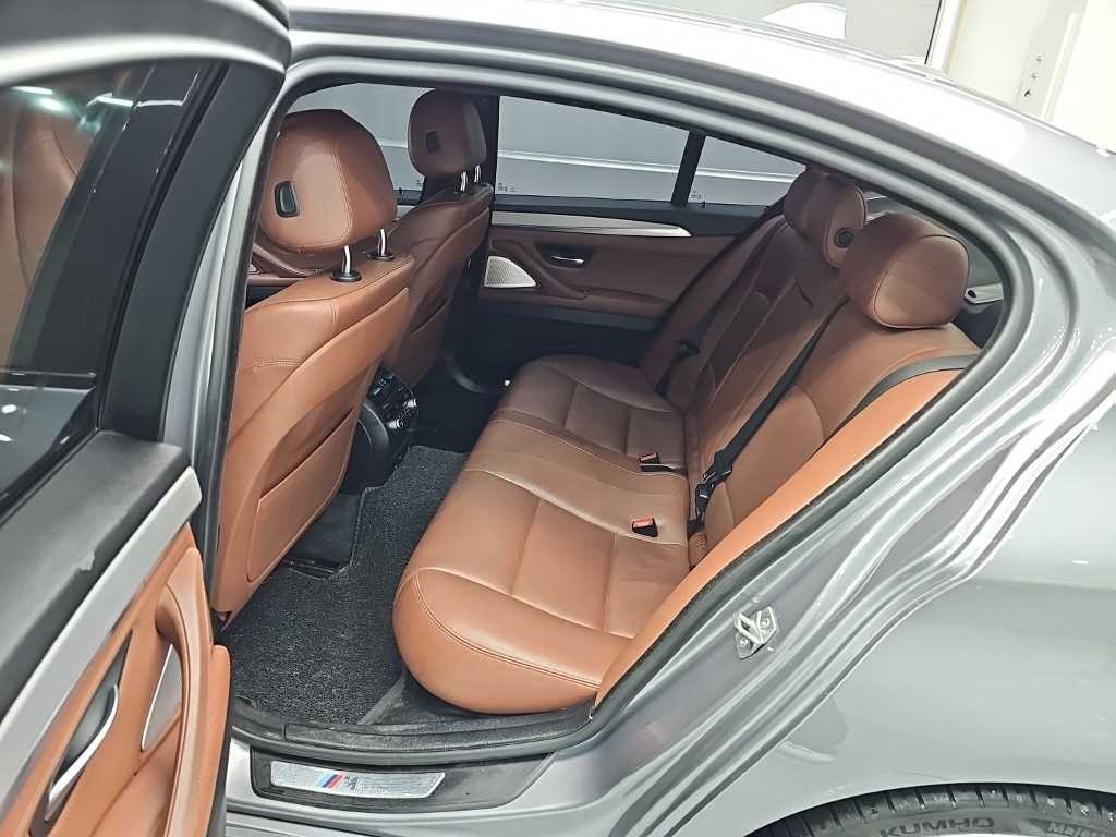 BMW 5시리즈 5시리즈 (F10) M550d xDrive 이미지 12