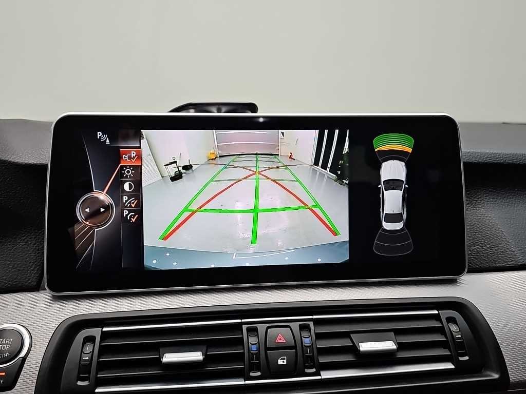 BMW 5시리즈 5시리즈 (F10) M550d xDrive 이미지 16