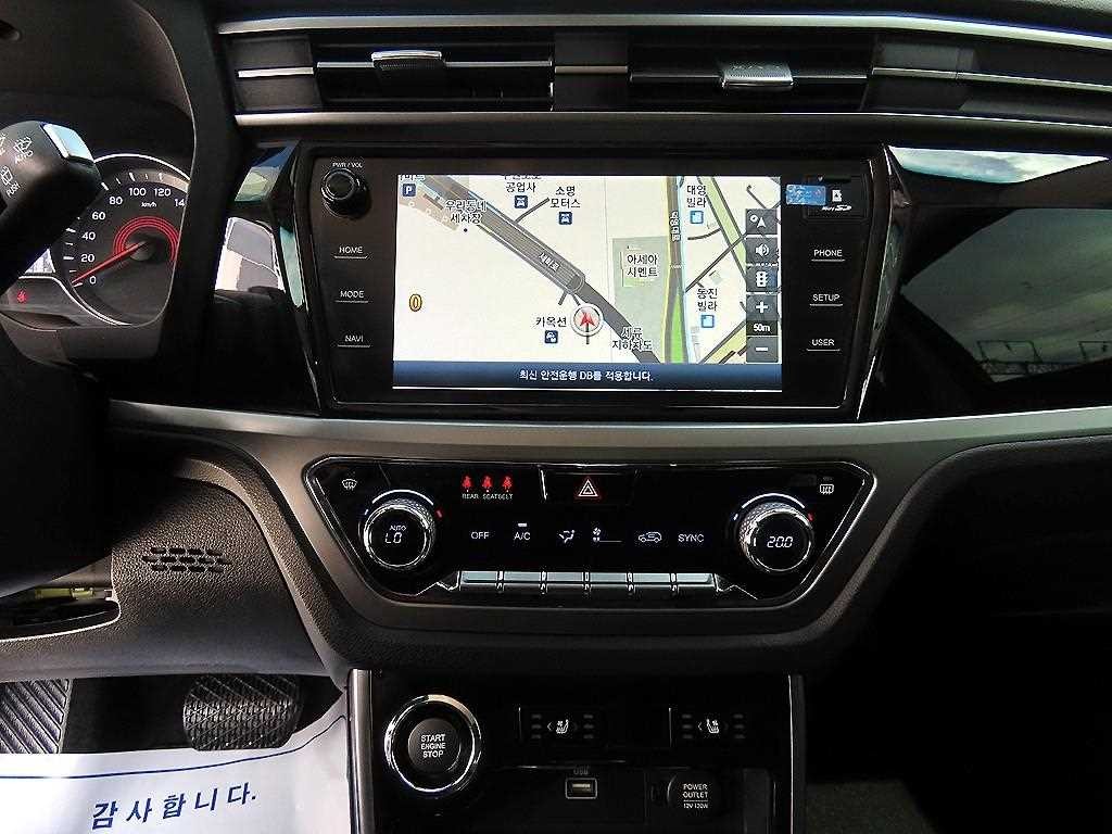 KG모빌리티(쌍용) 코란도 뷰티풀코란도 2WD 가솔린 1.5 C5 이미지 13