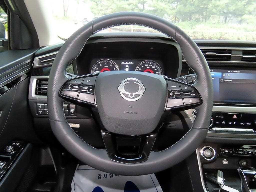 KG모빌리티(쌍용) 코란도 뷰티풀코란도 2WD 가솔린 1.5 C5 이미지 8