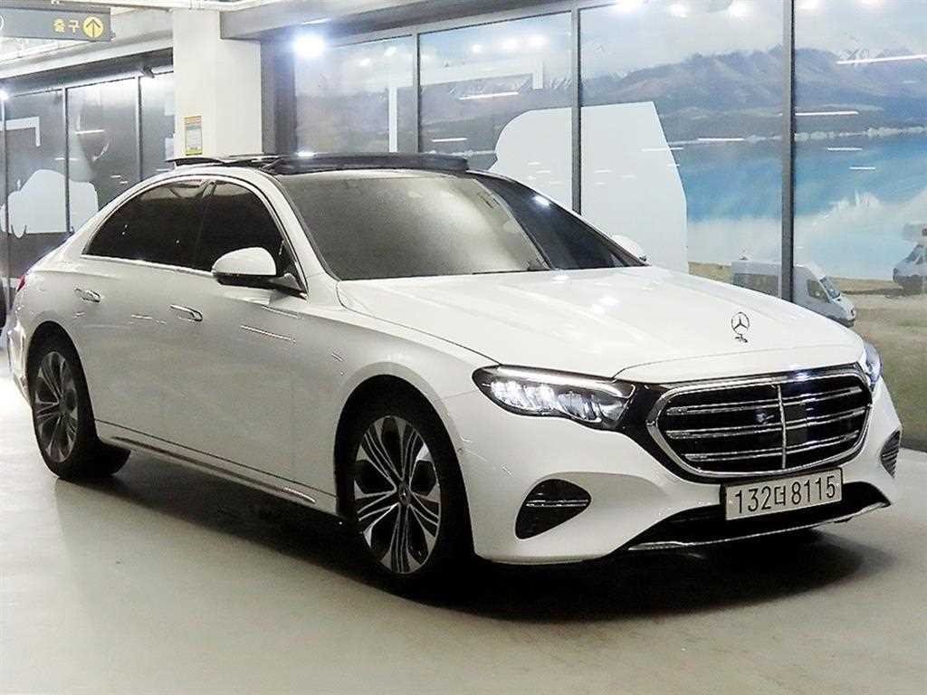 벤츠 E 클래스 E-클래스 W214 E220d 4MATIC 익스클루시브 이미지 1