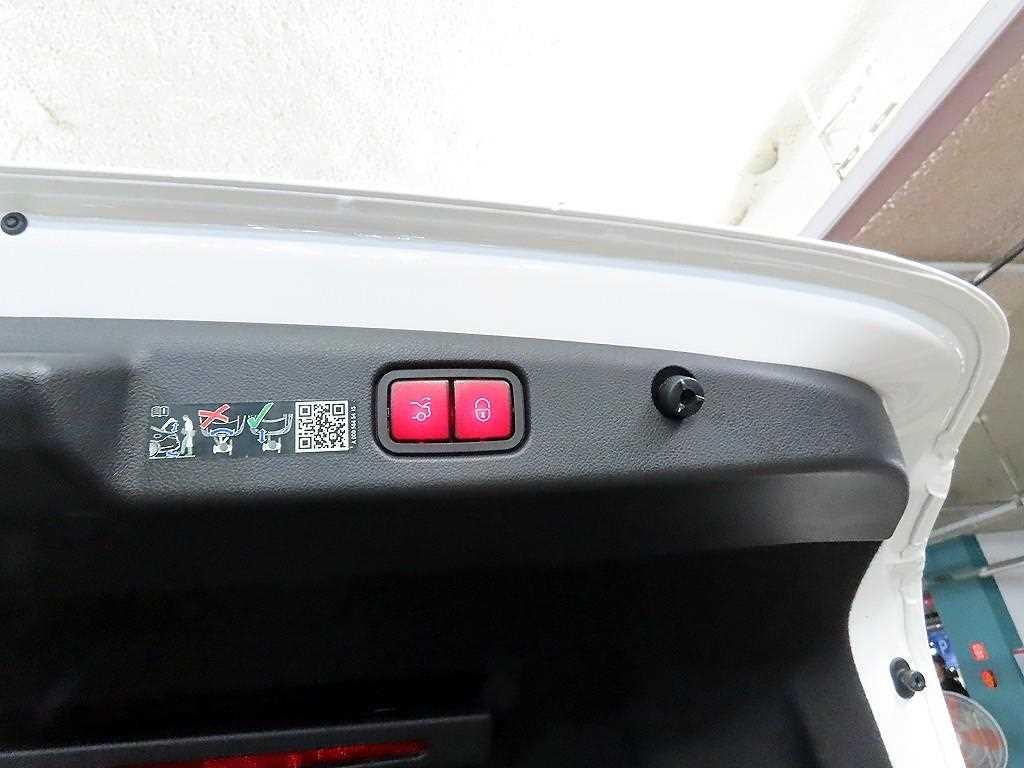 벤츠 E 클래스 E-클래스 W214 E220d 4MATIC 익스클루시브 이미지 16