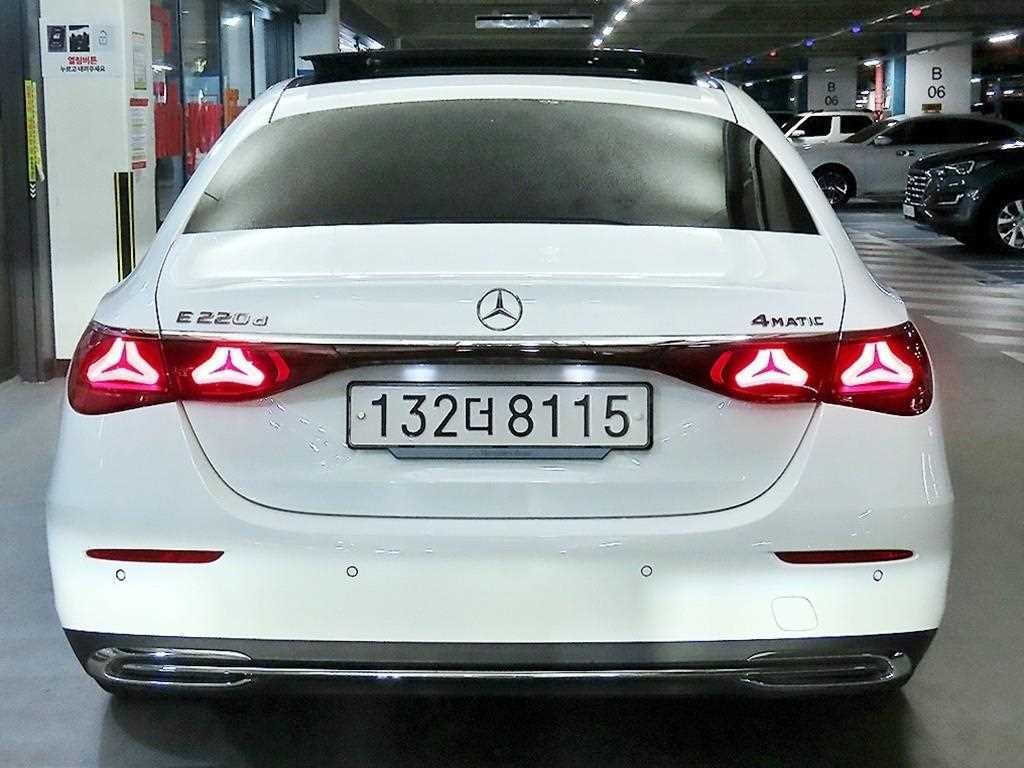 벤츠 E 클래스 E-클래스 W214 E220d 4MATIC 익스클루시브 이미지 5