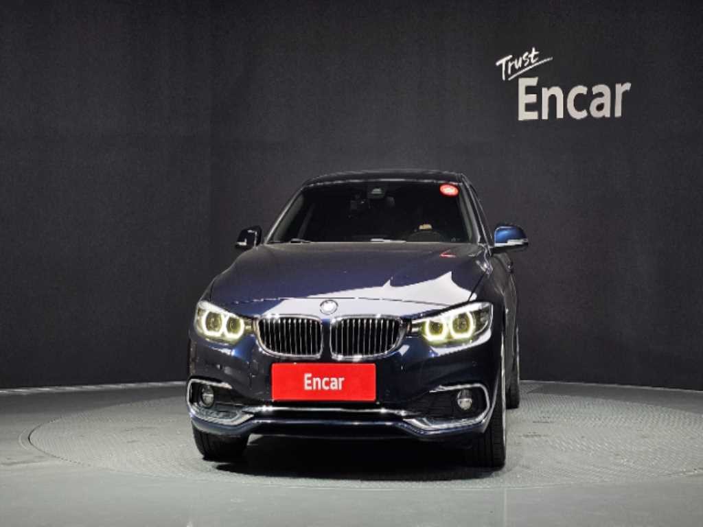 BMW 4시리즈 4시리즈 (F32) 420d 그란쿠페 럭셔리 이미지 3