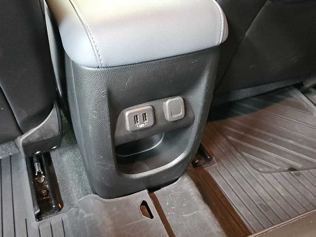 쉐보레 콜로라도 리얼 뉴 콜로라도 3.6 Z71-X 미드나잇 4WD 이미지 13