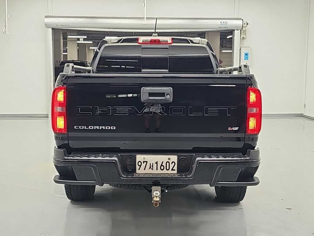 쉐보레 콜로라도 리얼 뉴 콜로라도 3.6 Z71-X 미드나잇 4WD 이미지 3