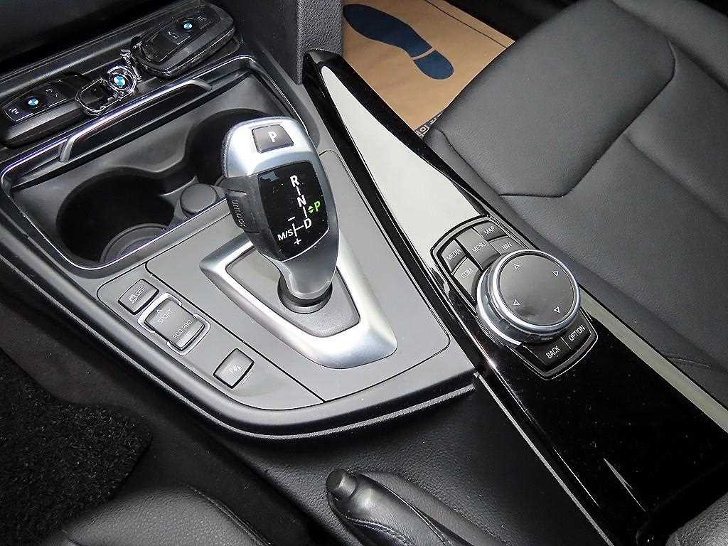 BMW 그란투리스모 3시리즈 GT (F34) GT 320D xDrive 이미지 11
