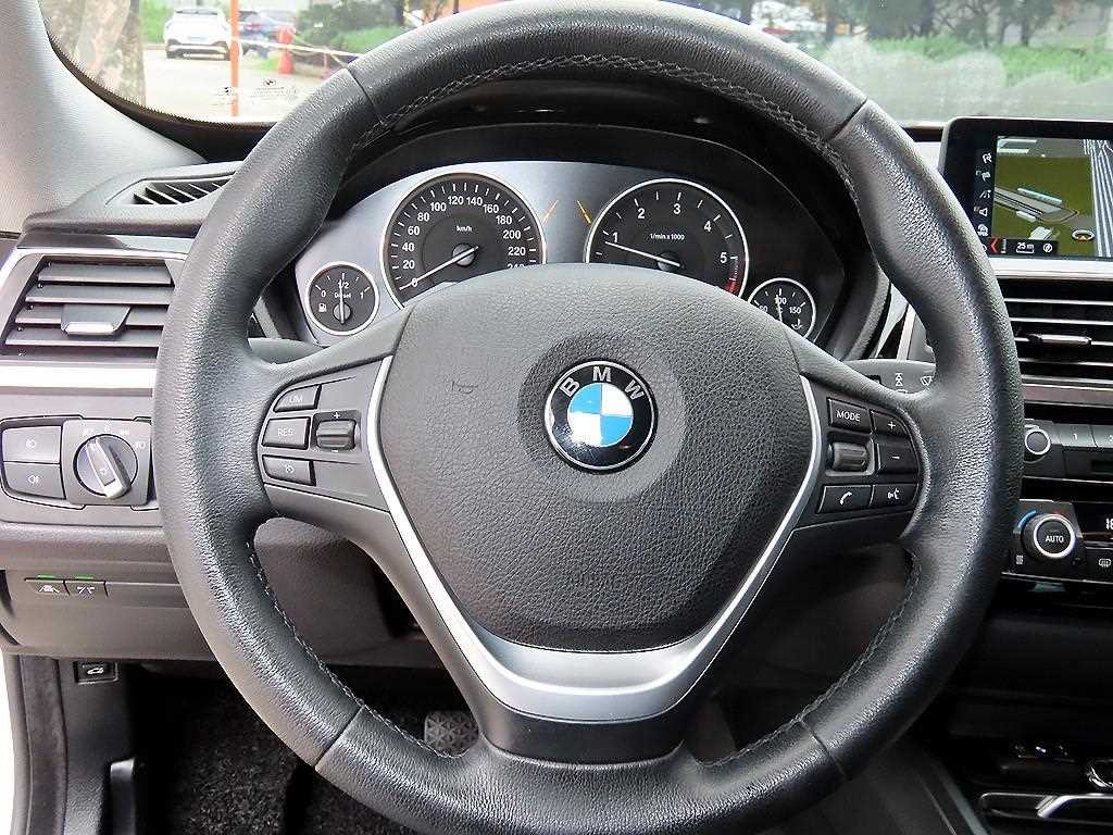 BMW 그란투리스모 3시리즈 GT (F34) GT 320D xDrive 이미지 8
