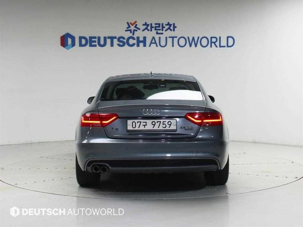 아우디 A5 35 TDI 콰트로 디자인 스포트백 이미지 4