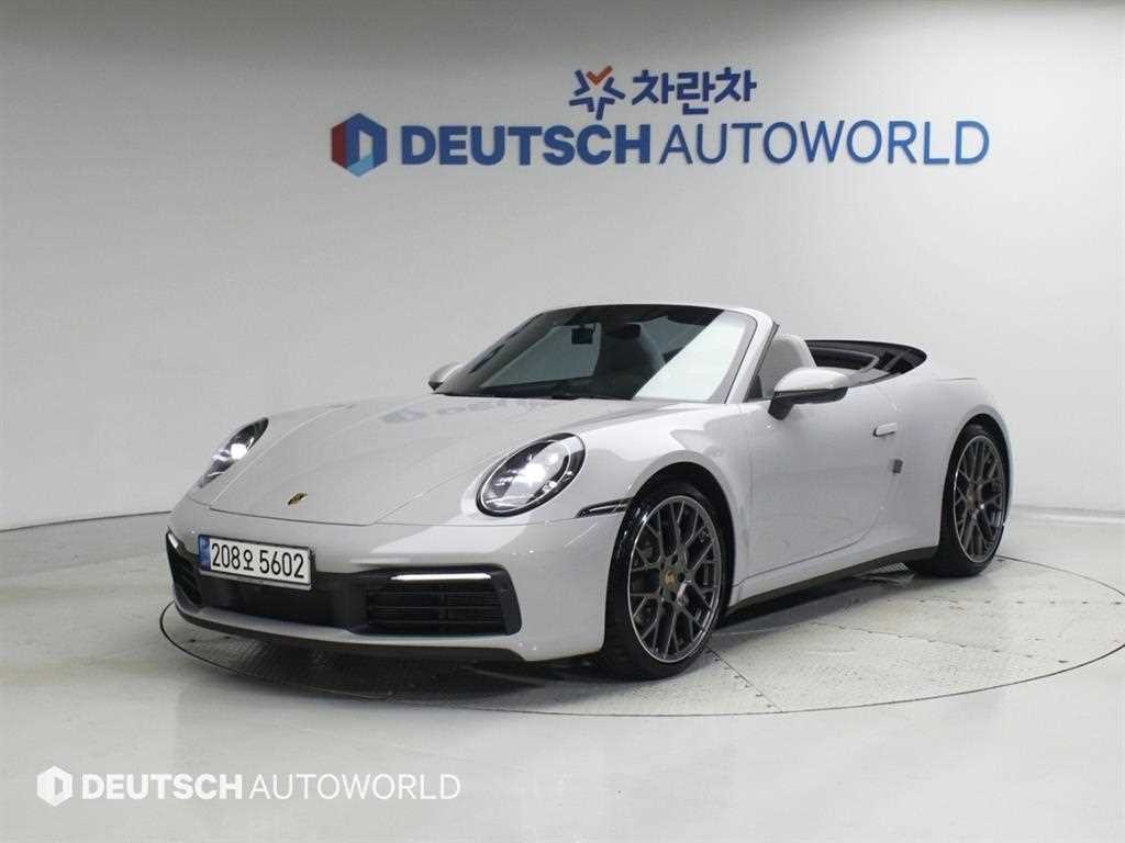 포르쉐 911 911(992) 카레라 4 카브리올레 이미지 1