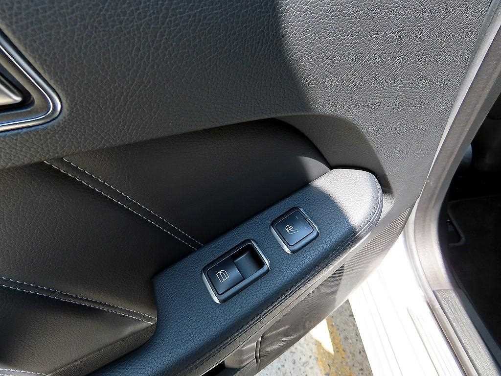 벤츠 E 클래스 E-클래스 W212 E300 4MATIC 아방가르드 이미지 15