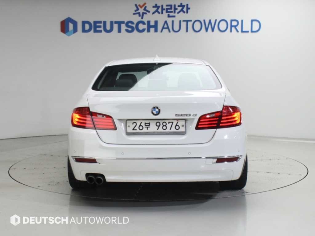 BMW 5시리즈 5시리즈 (F10) 520d 이미지 4