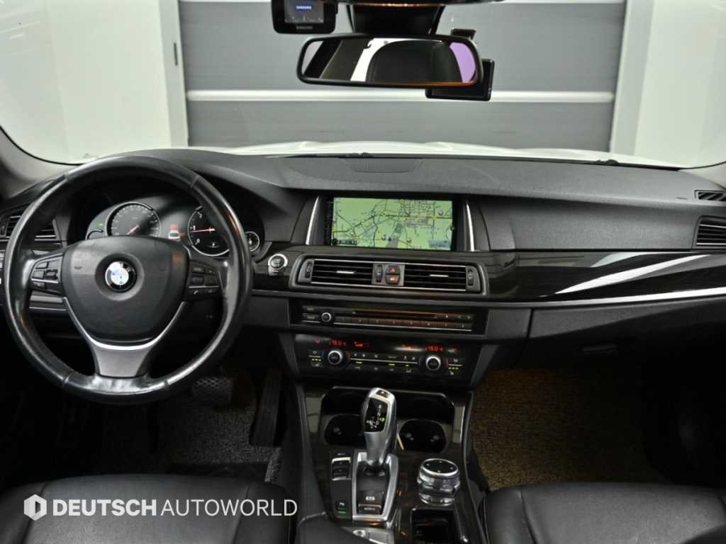 BMW 5시리즈 5시리즈 (F10) 520d 이미지 7