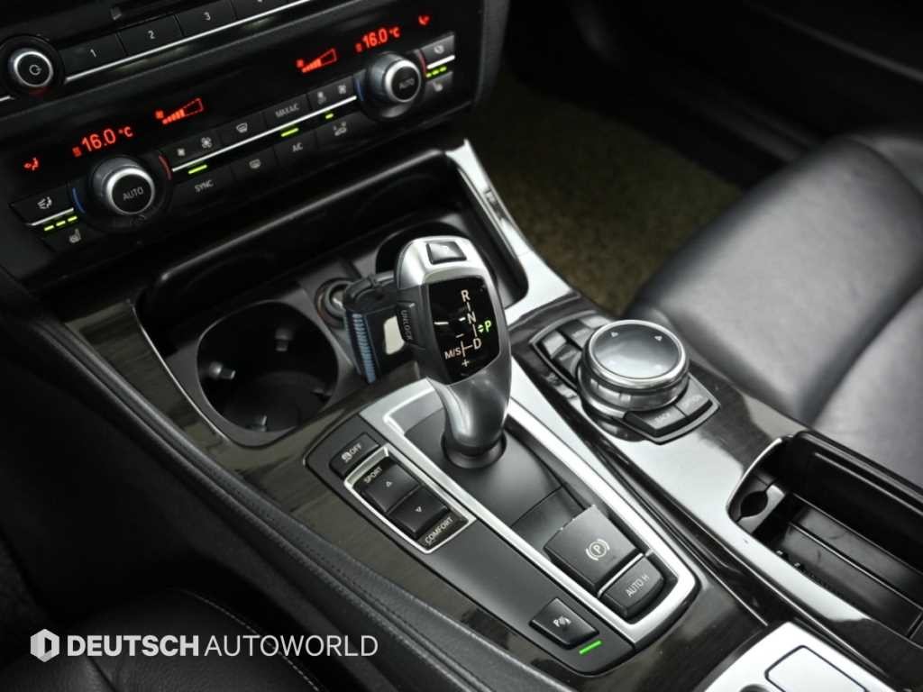 BMW 5시리즈 5시리즈 (F10) 520d 이미지 9