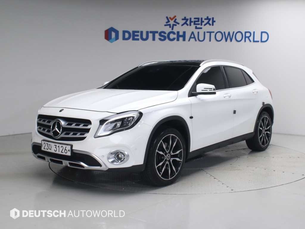 벤츠 GLA 클래스 GLA클래스 X156 GLA250 4MATIC 이미지 1