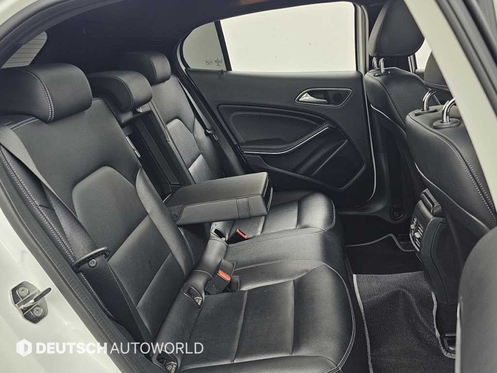 벤츠 GLA 클래스 GLA클래스 X156 GLA250 4MATIC 이미지 12