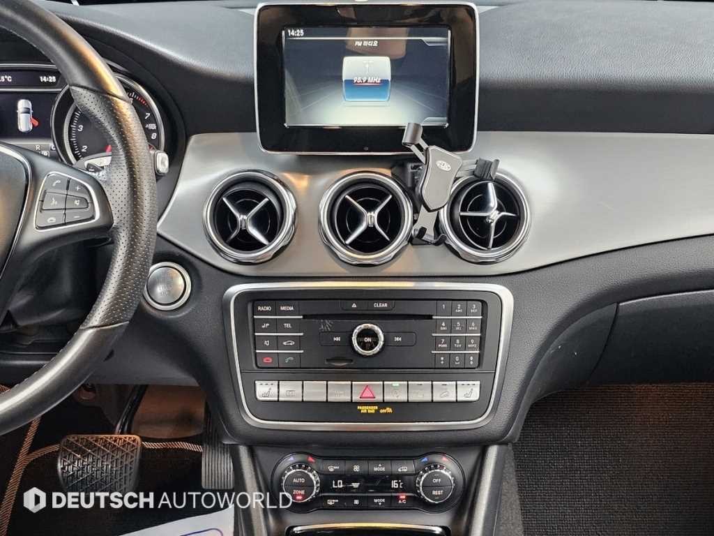 벤츠 GLA 클래스 GLA클래스 X156 GLA250 4MATIC 이미지 14