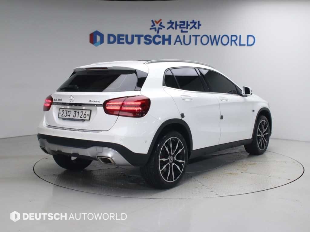 벤츠 GLA 클래스 GLA클래스 X156 GLA250 4MATIC 이미지 2