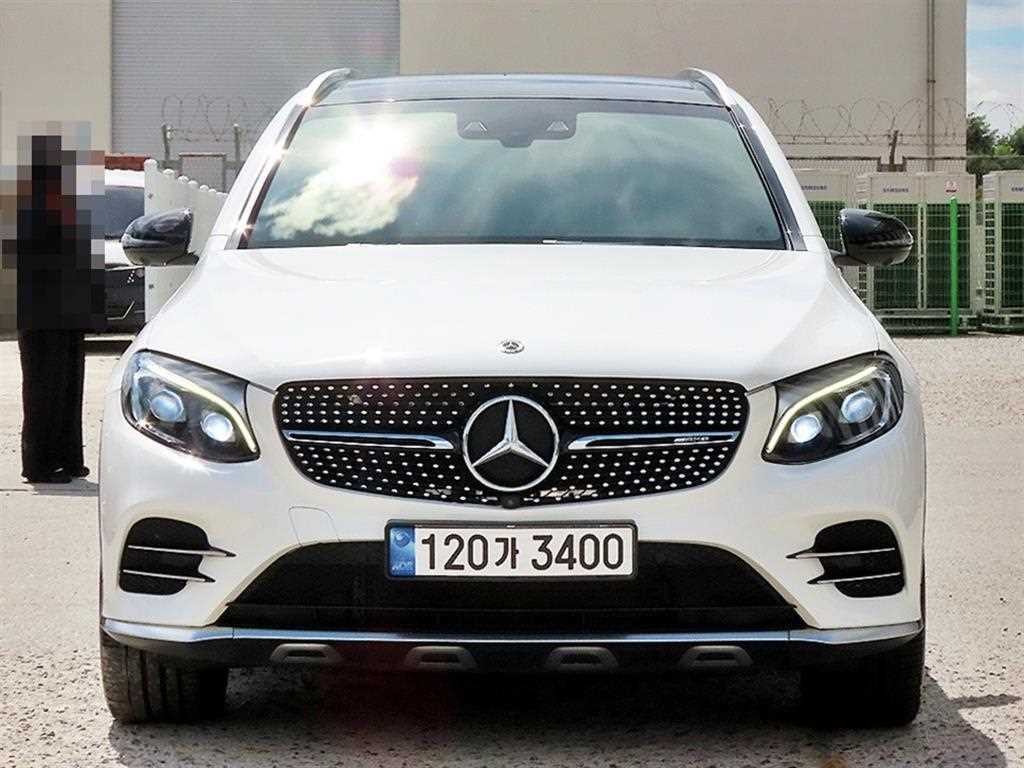 벤츠 GLC 클래스 GLC클래스 X253 AMG GLC 43 4MATIC 이미지 2