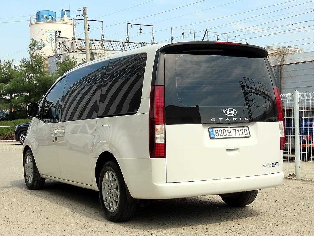 현대 스타리아 2WD 디젤 카고 모던 5인승 이미지 3
