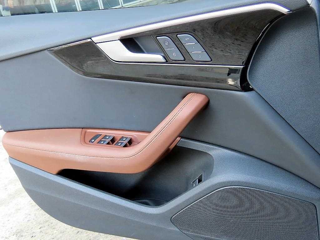 아우디 A5 A5 (F5) 40 TDI 콰트로 프리미엄 스포트백 이미지 11