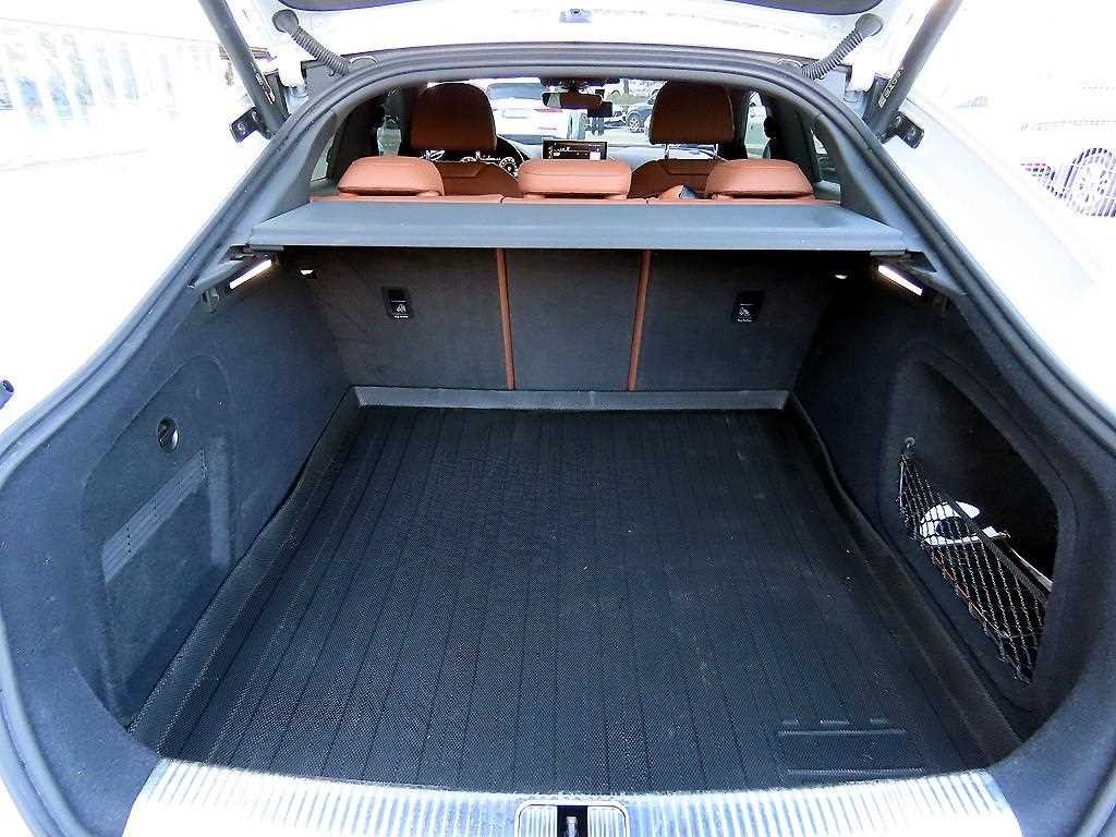 아우디 A5 A5 (F5) 40 TDI 콰트로 프리미엄 스포트백 이미지 17
