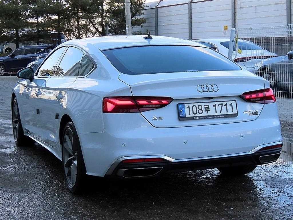아우디 A5 A5 (F5) 40 TDI 콰트로 프리미엄 스포트백 이미지 3